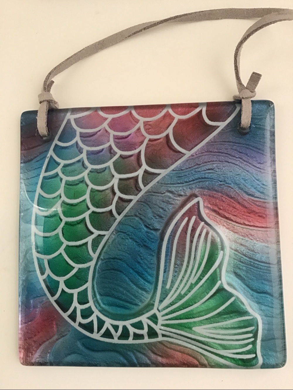 🐠 Evergreen Enterprises4.5" Handpainted Embossed Coastal Suncatcher fish/mermaid